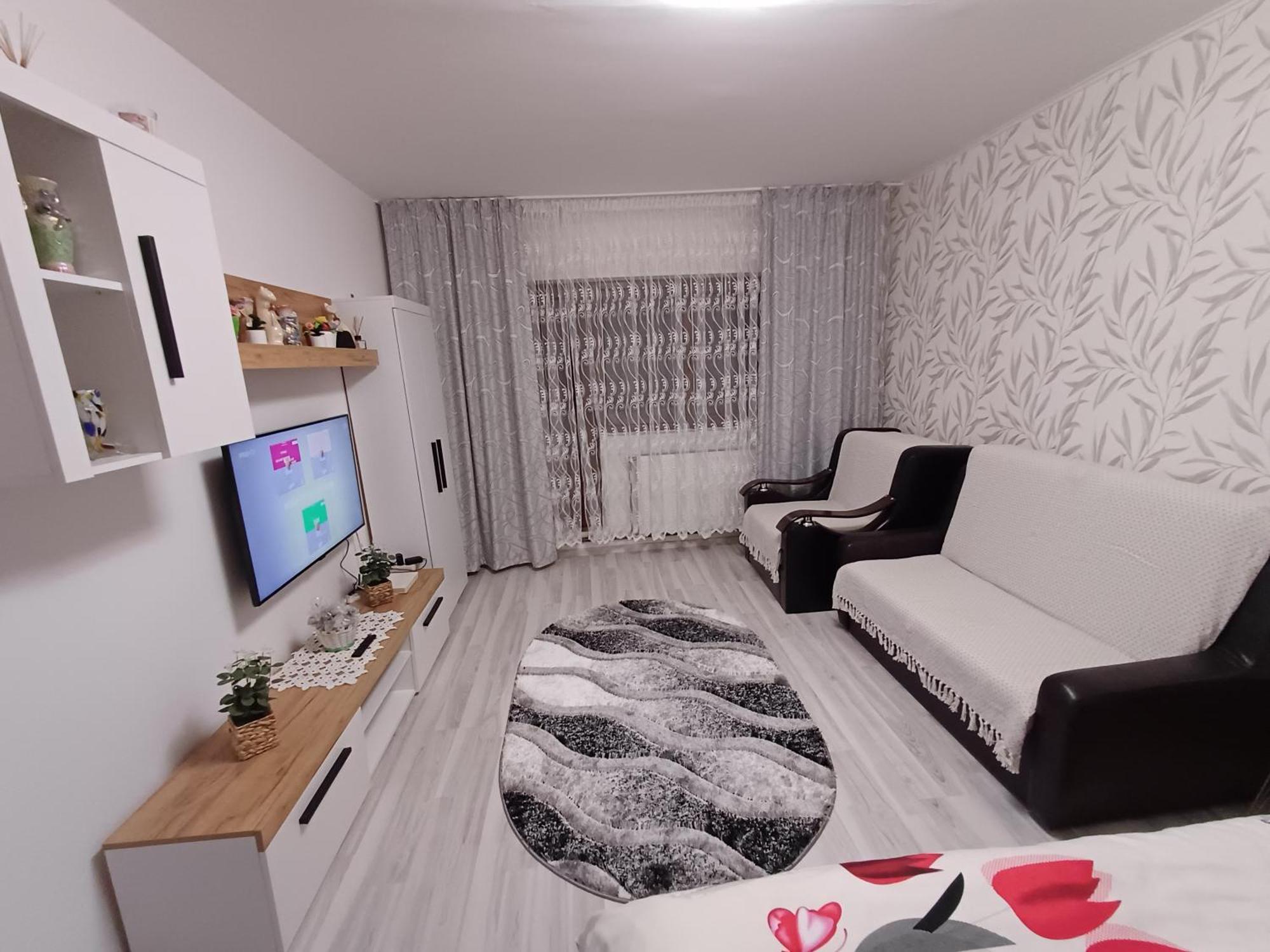 Garsoniera George Apartment Tirgu Ocna Ngoại thất bức ảnh