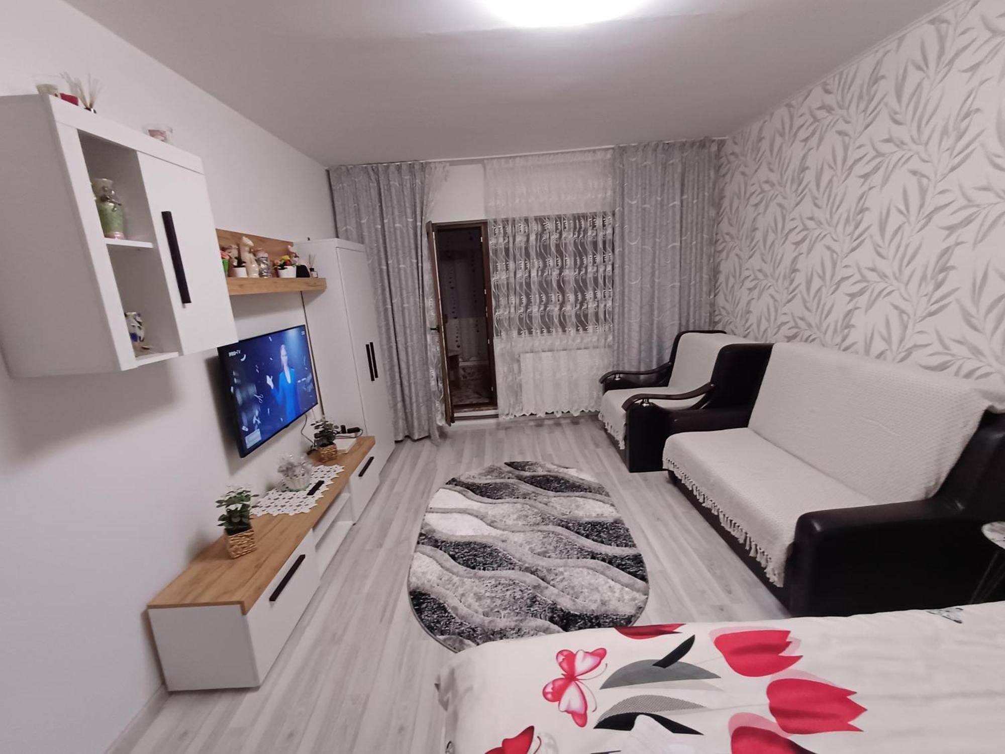 Garsoniera George Apartment Tirgu Ocna Ngoại thất bức ảnh